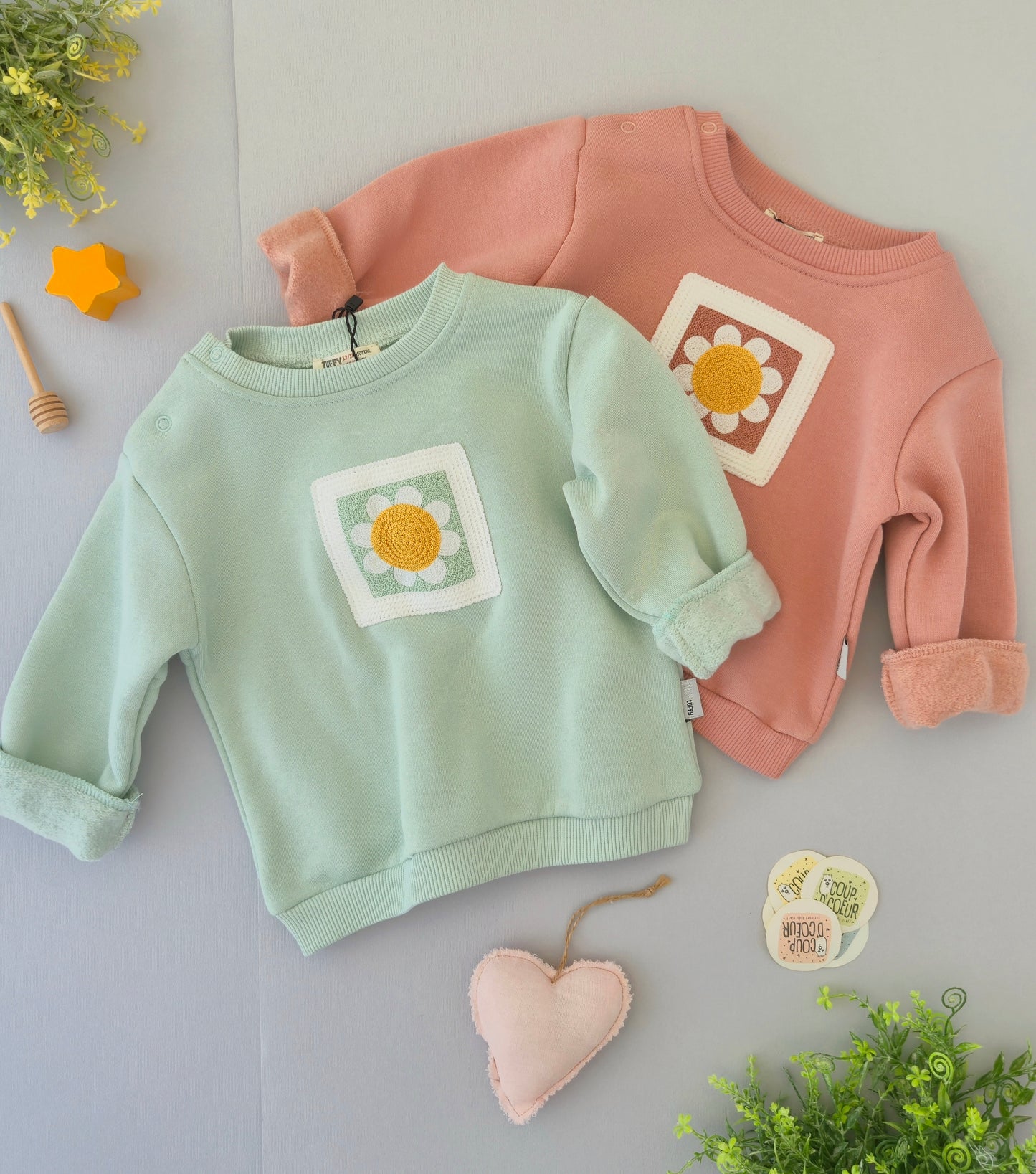 Flowery Sweater- fleece inside